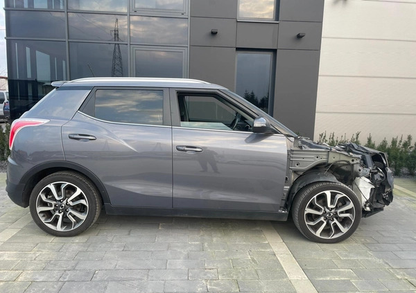 SsangYong Tivoli cena 18500 przebieg: 93000, rok produkcji 2016 z Kudowa-Zdrój małe 137